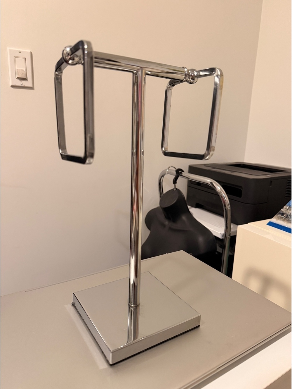 Chrome Freestanding Fingertip Hand Towel Holder Stand